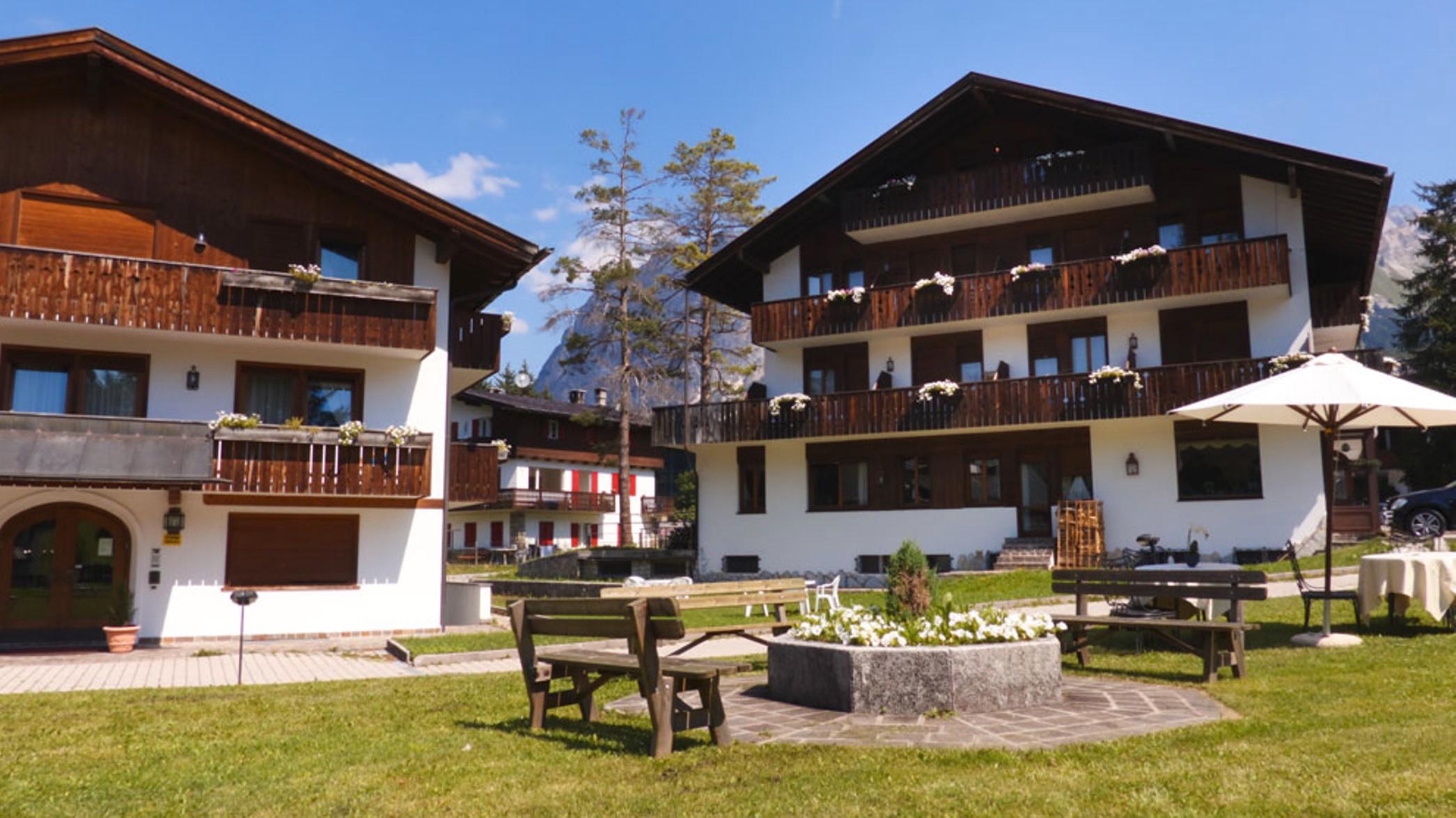 Hotel Capannina Cortina d'Ampezzo Ngoại thất bức ảnh