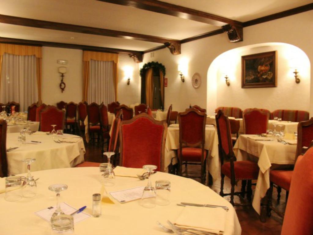 Hotel Capannina Cortina d'Ampezzo Ngoại thất bức ảnh