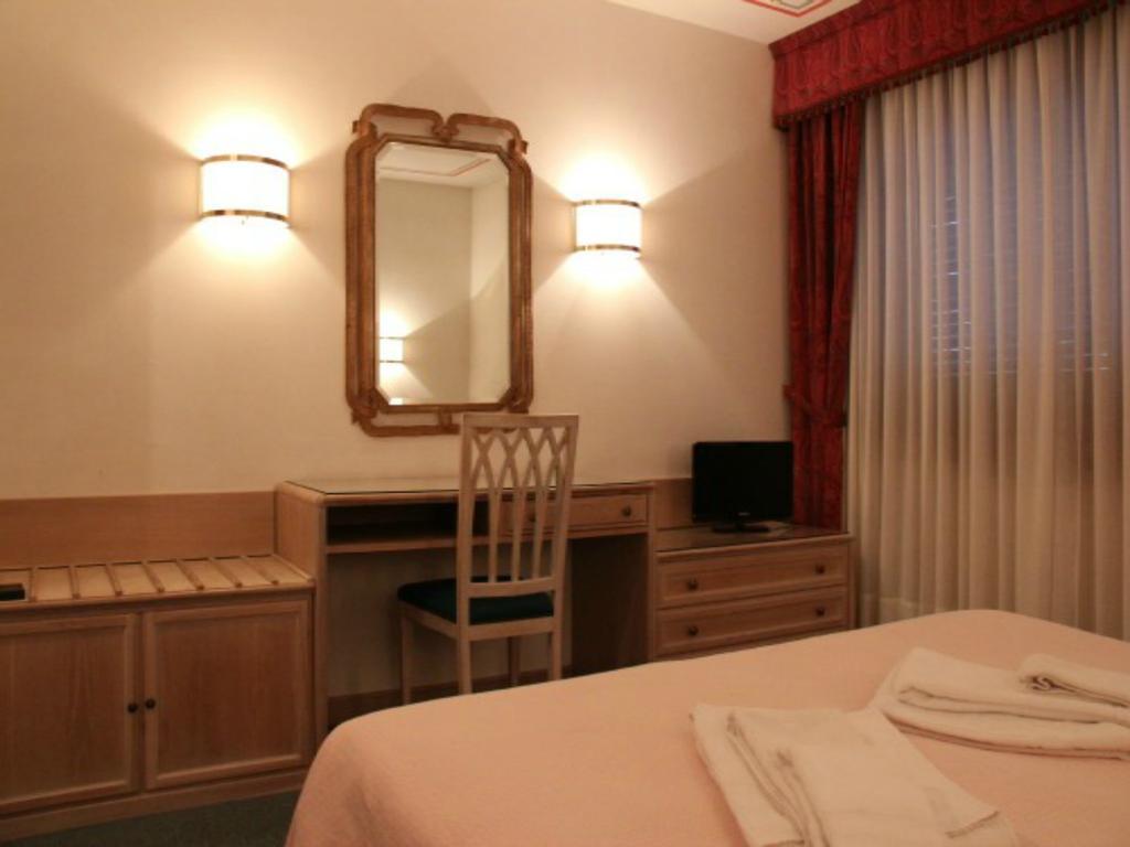 Hotel Capannina Cortina d'Ampezzo Phòng bức ảnh