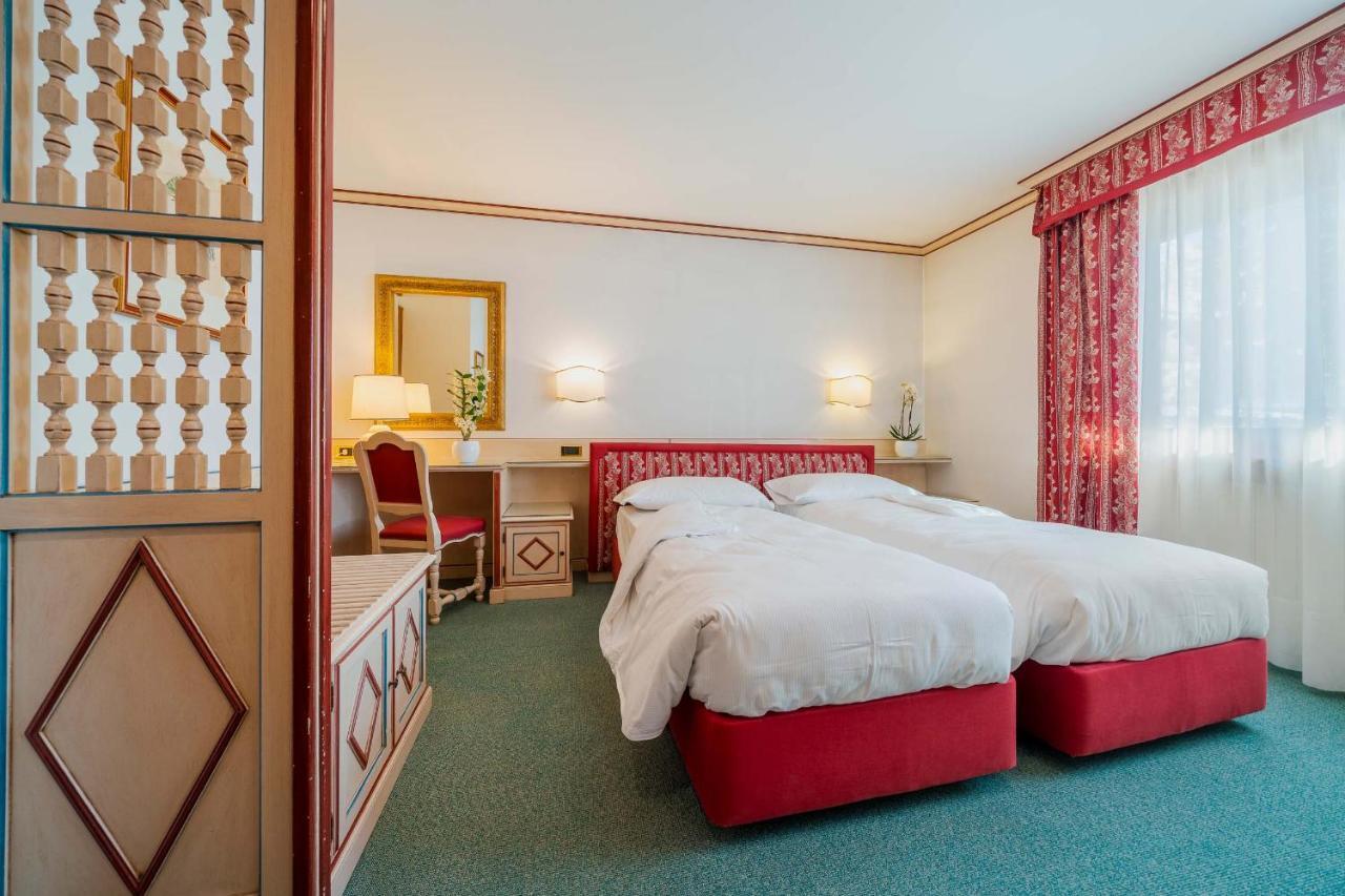 Hotel Capannina Cortina d'Ampezzo Ngoại thất bức ảnh